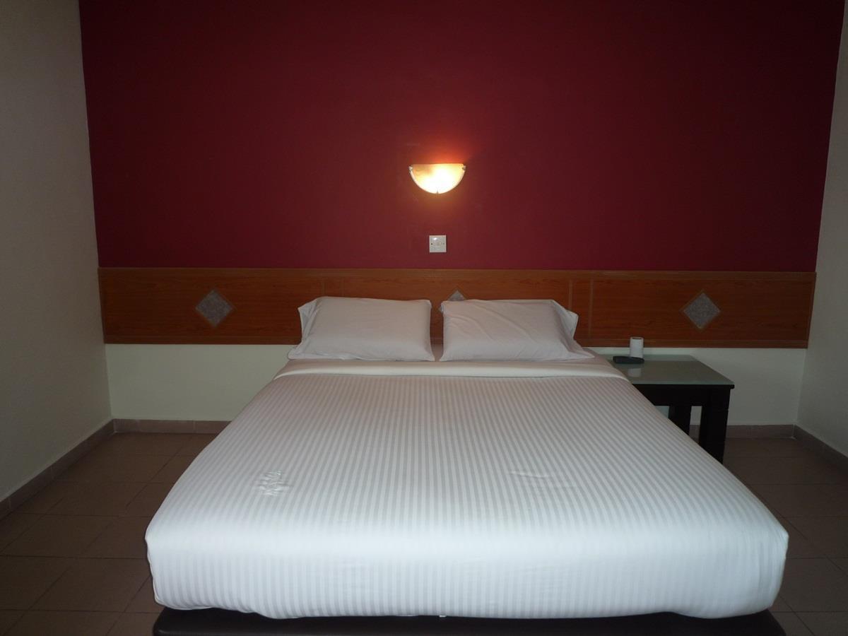 Lotus Hotel Johor Bahru Exterior photo